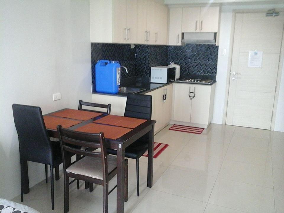 Sea Residences Moa-Eric Apartments Manila Exterior photo